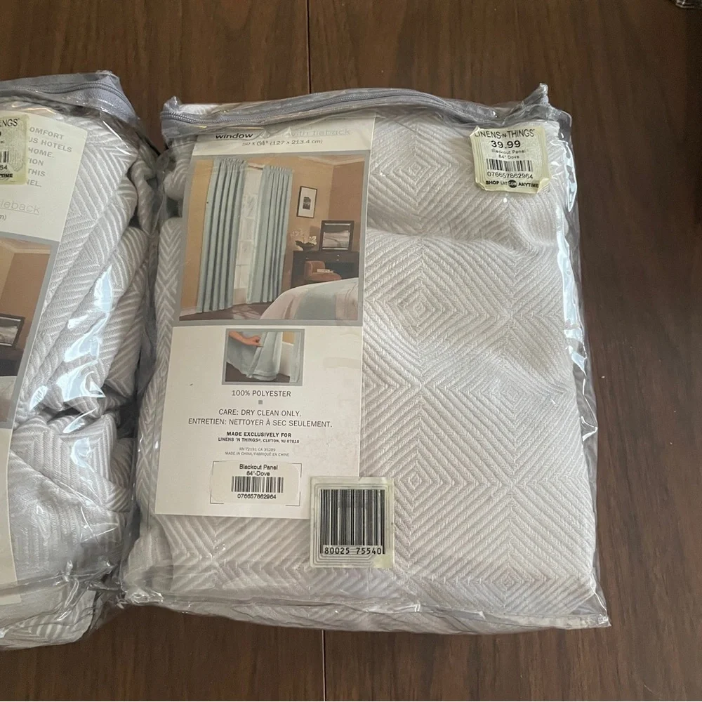 Set of 2 Gray blackout lined curtains 50 X 84